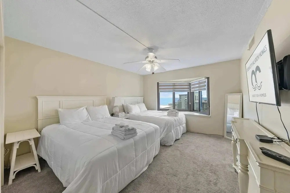 Stunning Condo Oceanview