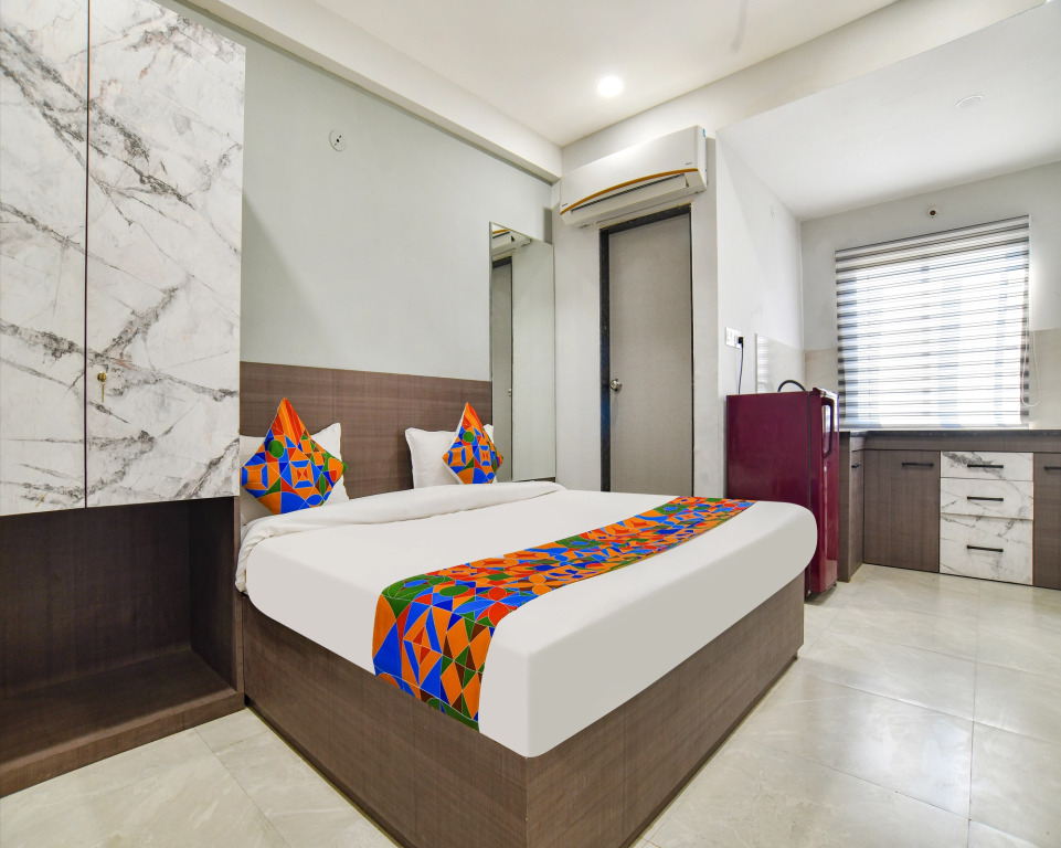 Fabhotel Grand Blue