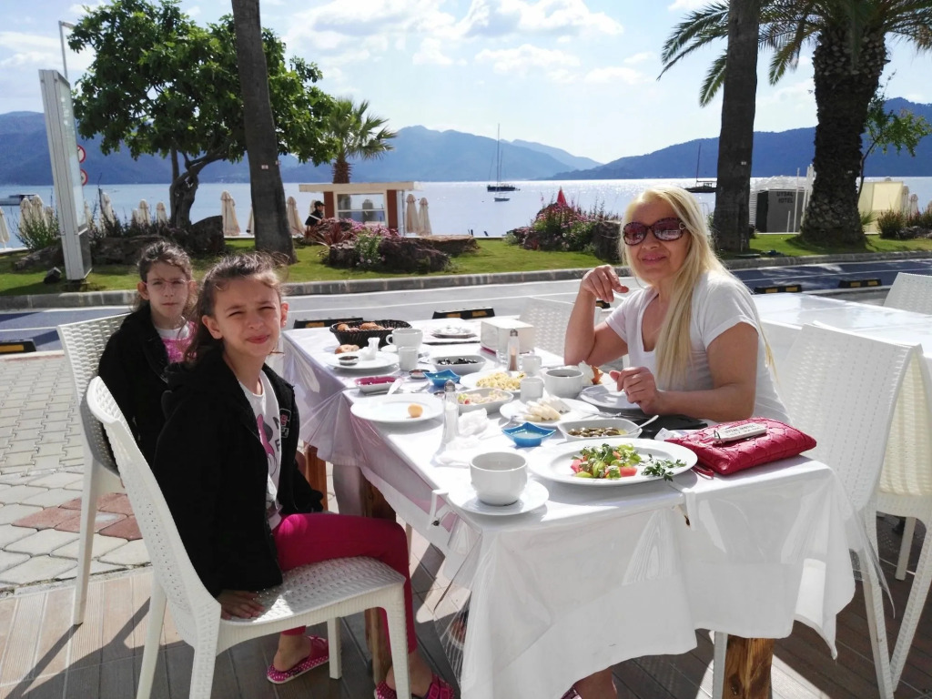 Uysal Motel Beach