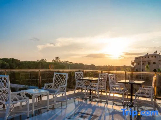 Velaris Boutique Hotel