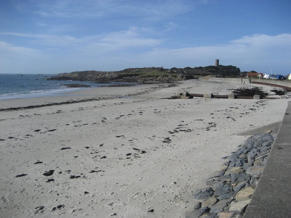 L'Eree Bay Hotel