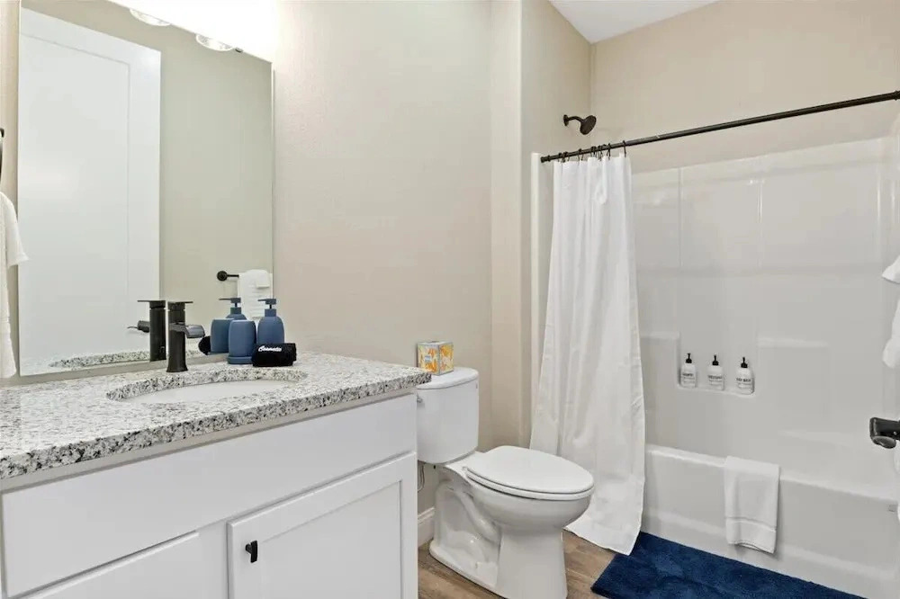 New Topsider Condo With Boat Slip
