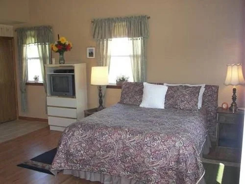 Heritage Country Inn