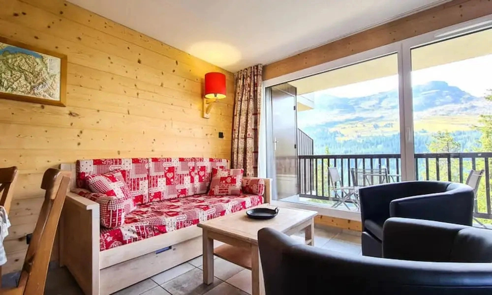 Spacious and Bright Apartment Resort Center Balcony Covered Parking