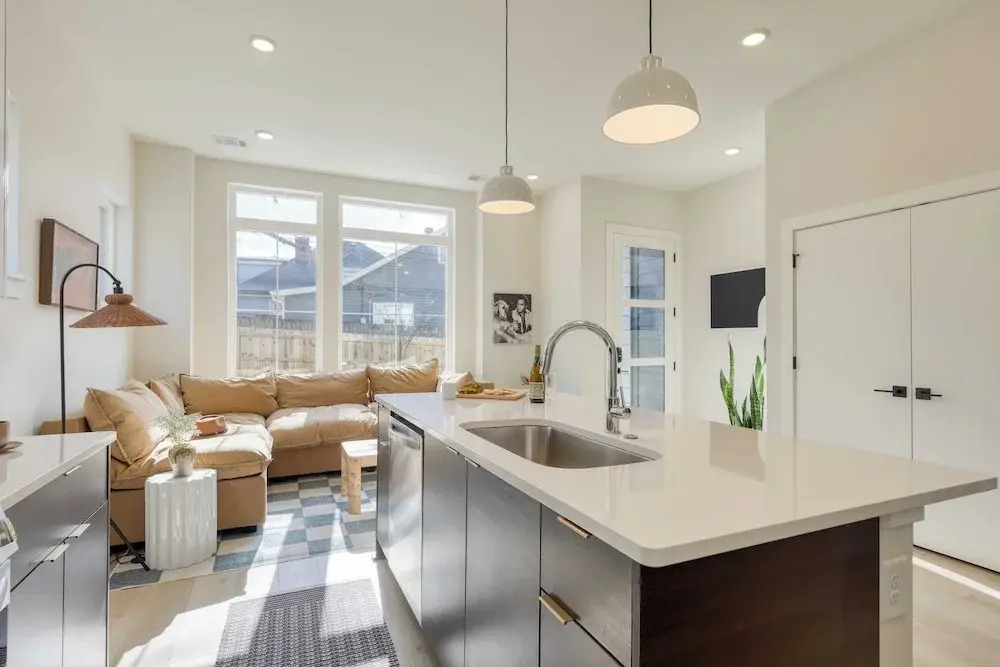 Stunning New Build in East Nash Minutes to Broadway The Stage by Avantstay