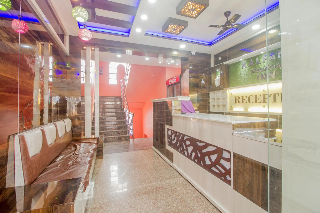 OYO 69895 Kalpana Residency Inn