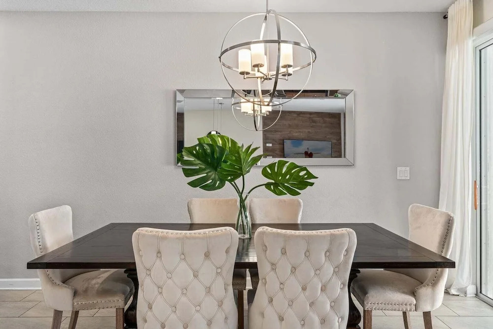 Comfy Townhome 8 Min to Disney