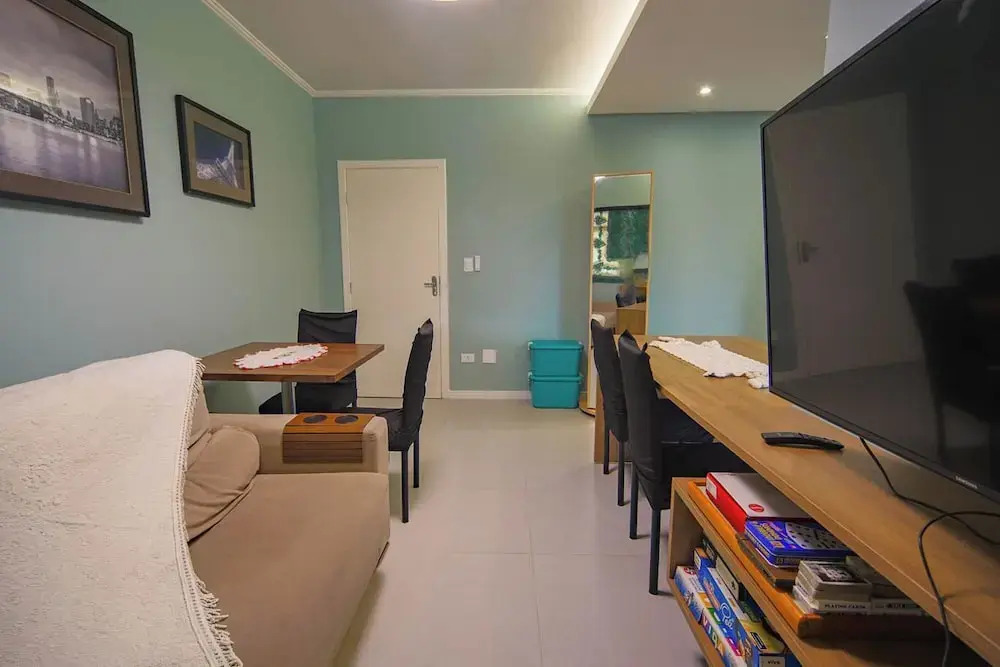 Apto pet Friendly com Garagem a 100m do mar