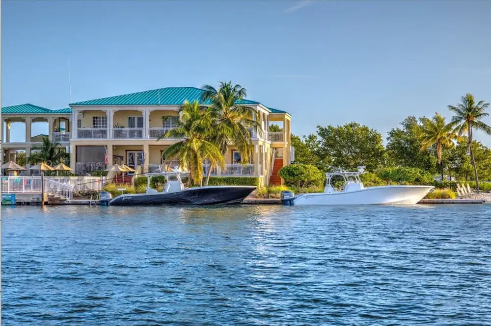 Grand Marina Suite -Waterfront Condo