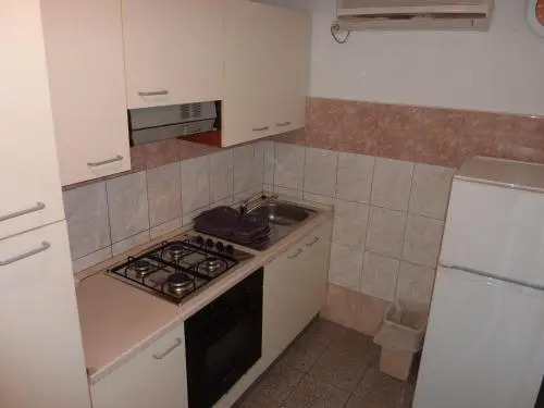 Queen beach Apartments - private pool - Sabunike III