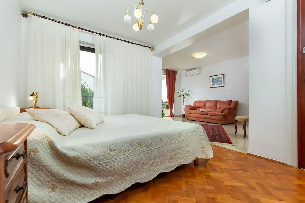House Suzana