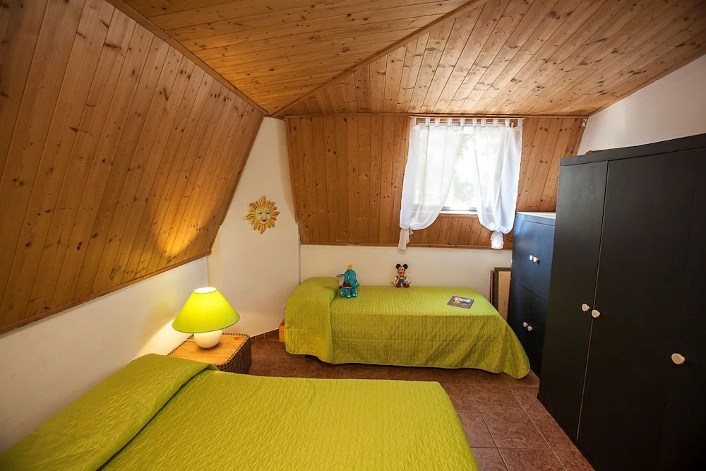Fantastic Three-room Penthouse With Private Garden