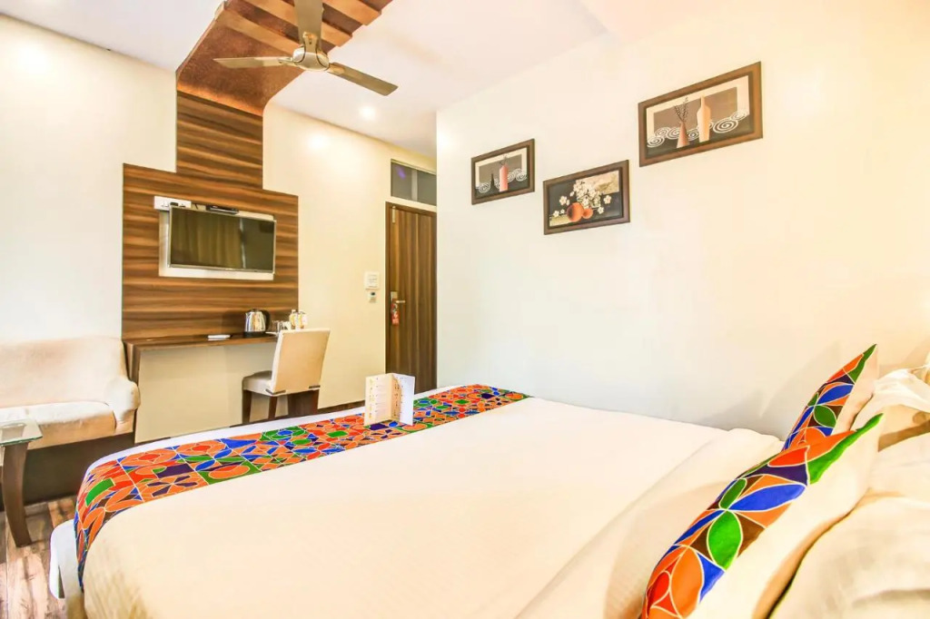 FabHotel Axis International - Nr Mumbai International Airport
