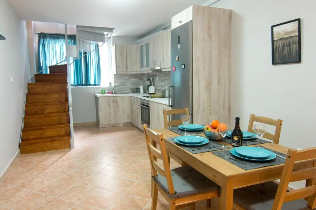 Loft renovated flat 5' from the old town Corfu