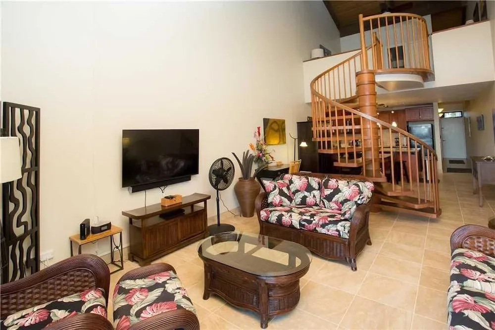 Kamaole Sands 2406 - Two Bedroom Condo with Ocean View