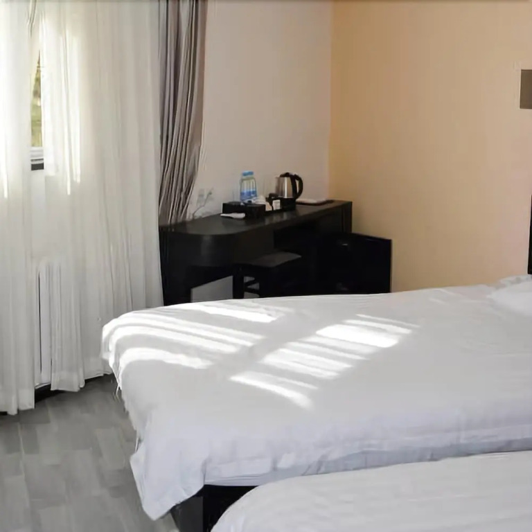 Super 8 Hotel