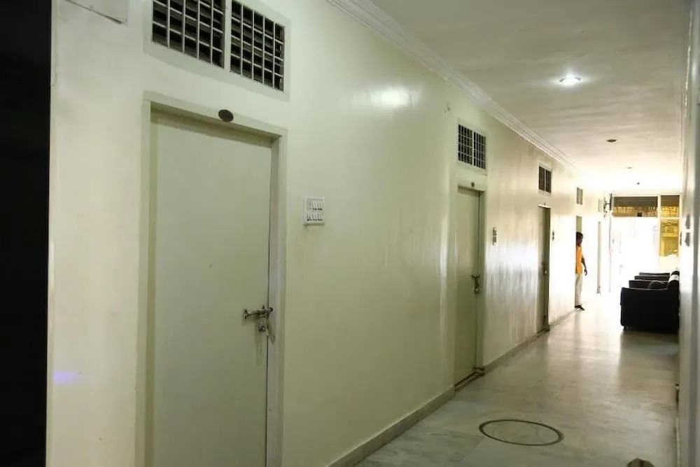 Sai sri Krishna Deluxe Lodge