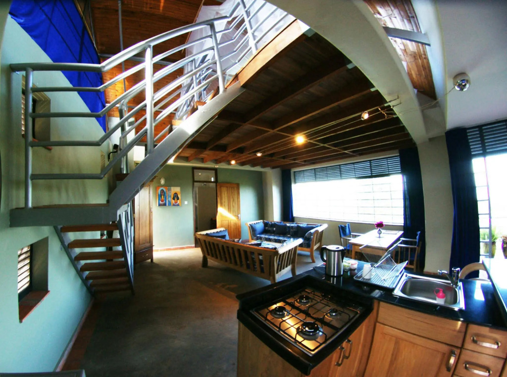 Yellow Haven Lodge