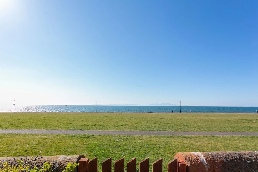 Coastal Retreat - Donnini Apartments