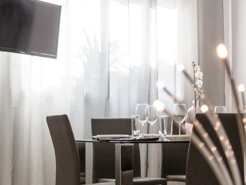 Apartamento Travel Habitat Ático Comedias
