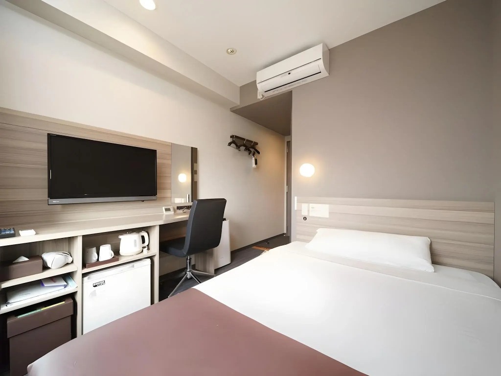 Super Hotel Yokohama Kannai