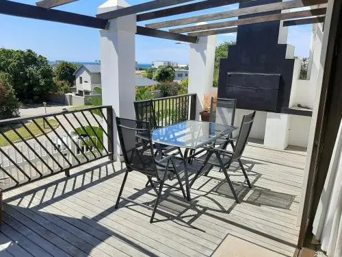 14 Bella Vista