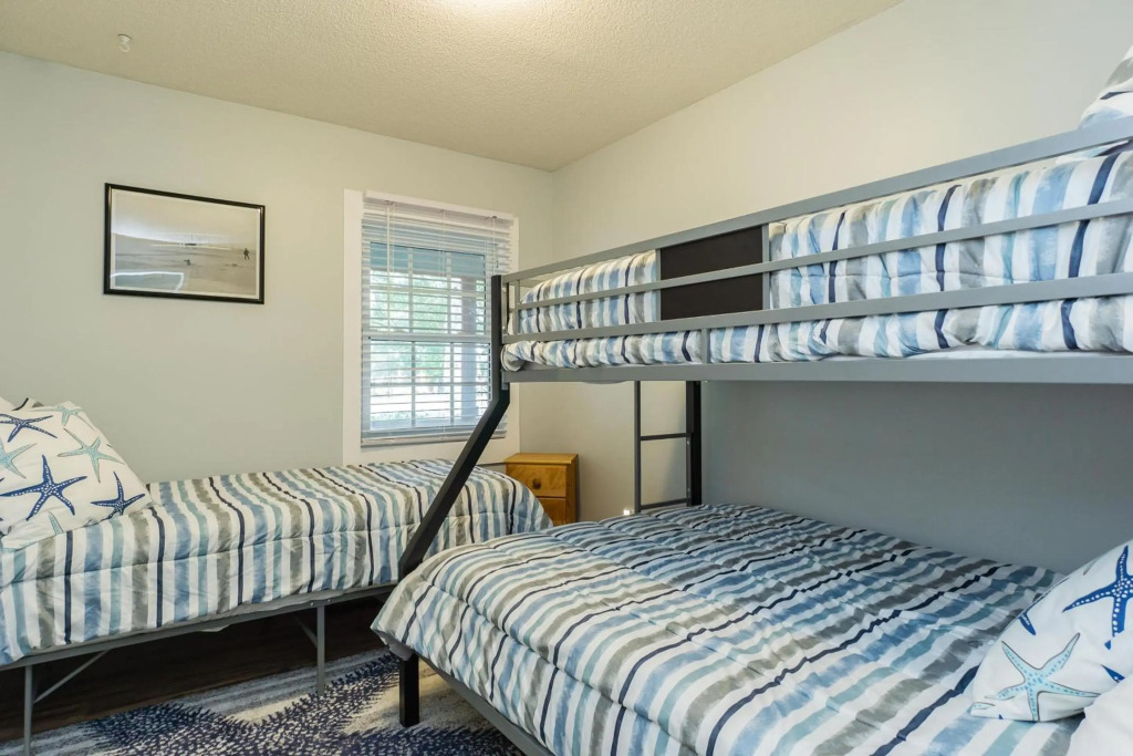 Beach Happy by Oak Island Accommodations