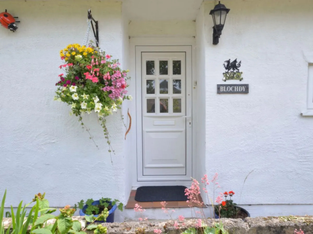 Caernarfon View Cottage