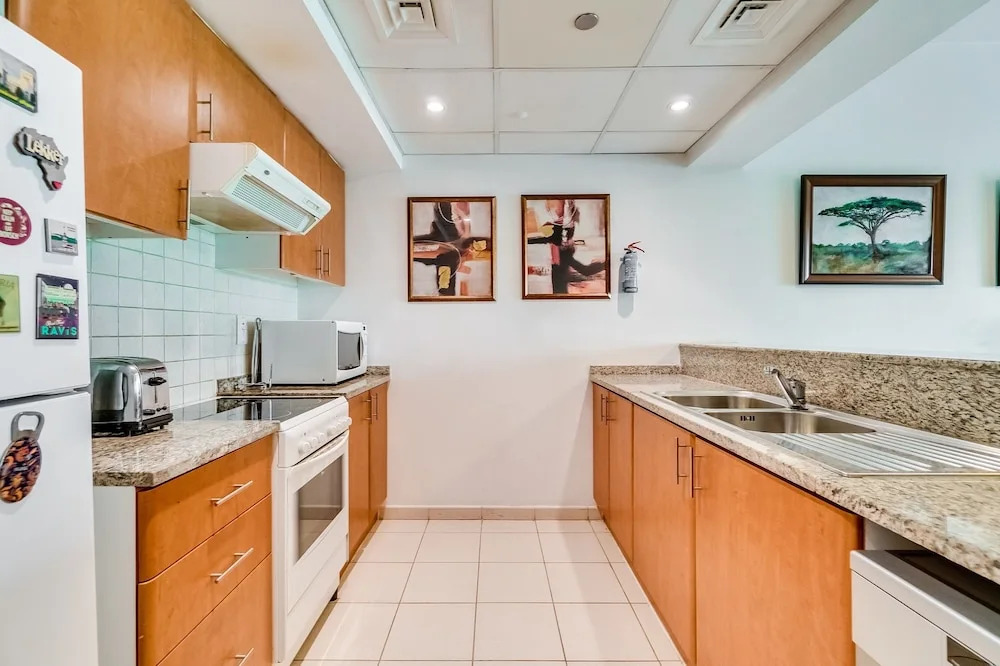1 Bedroom Apartment Greens