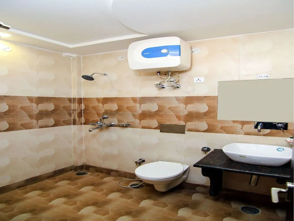 OYO 13932 Hotel Pushpanjali