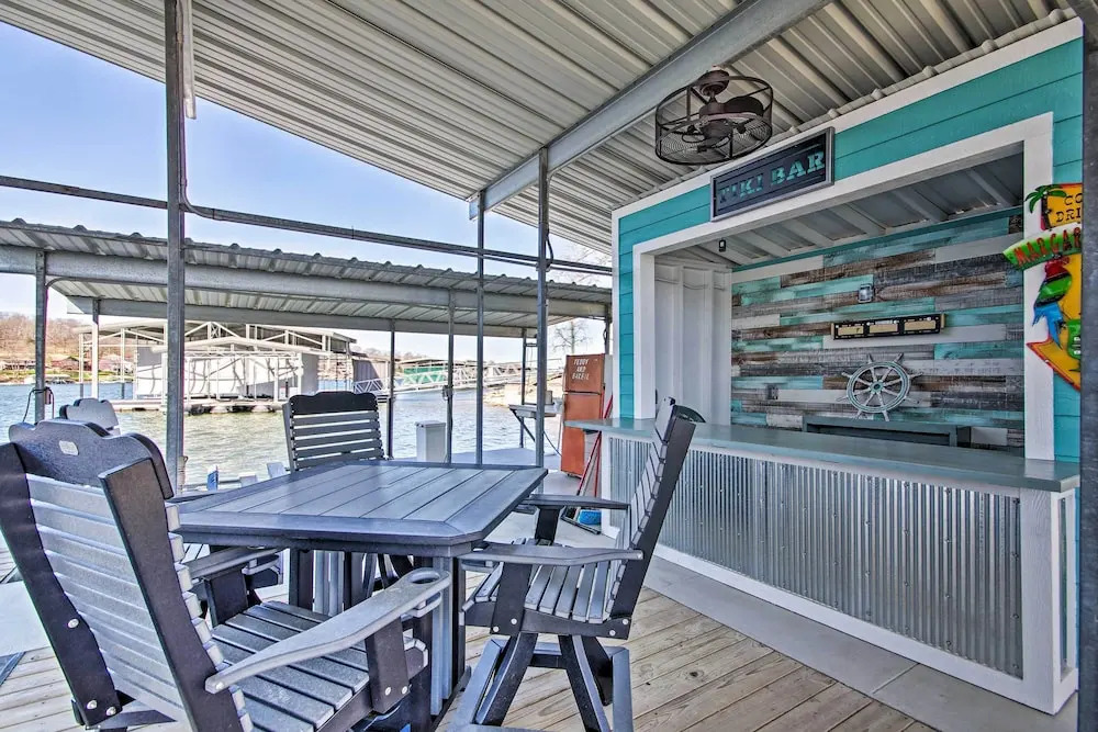Boat Dock, Lake-view Decks! Ozarks Reunion Retreat