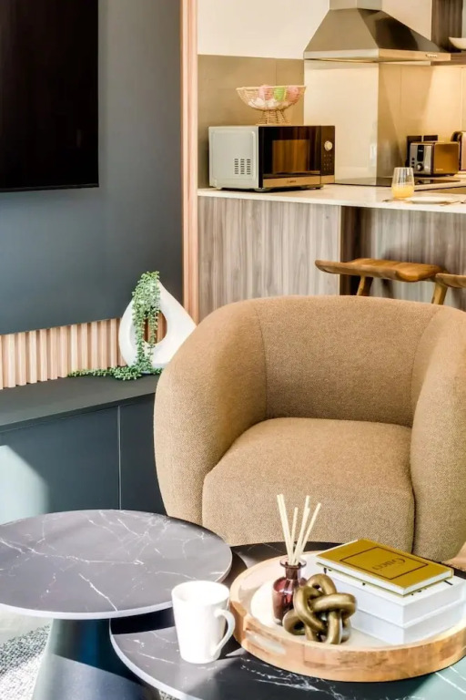 Urban Cape Town Living at City Suite 805