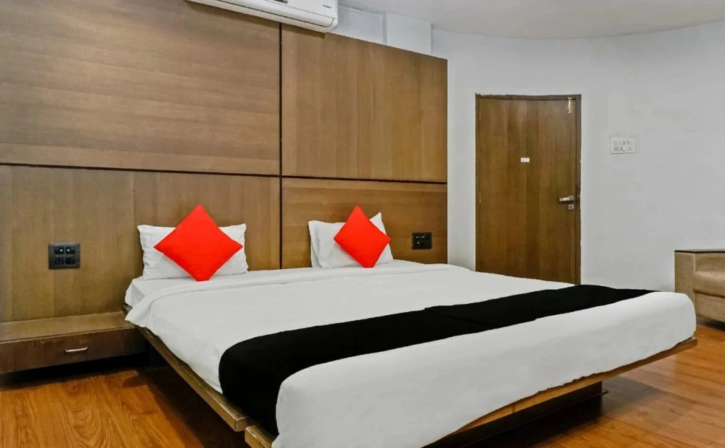 Hotel House Khas By OYO Rooms