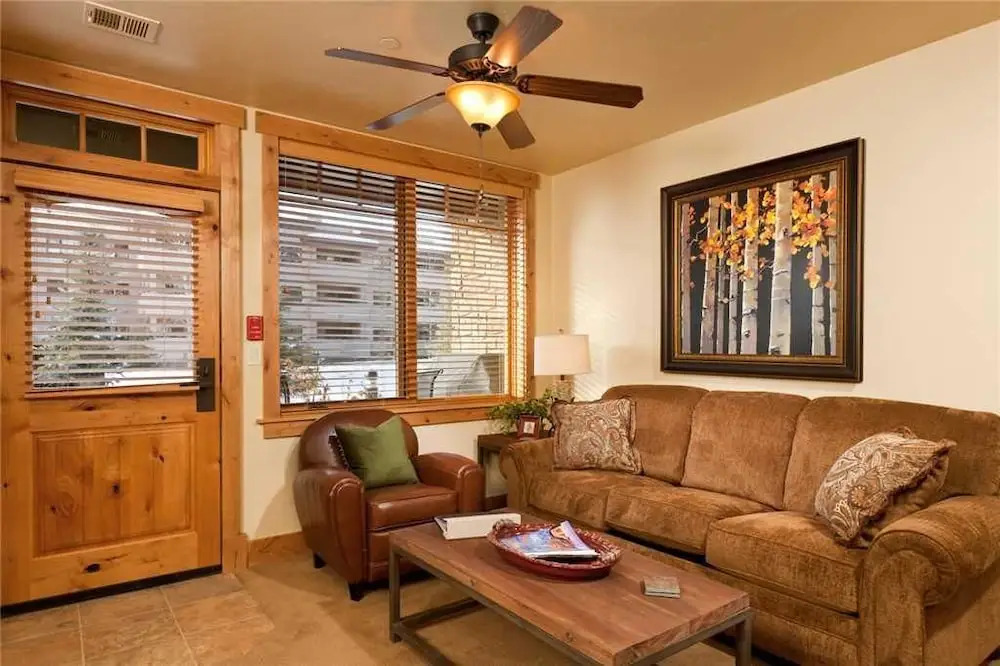 6115 Bear Lodge, Trappeur's Crossing Apartment 1