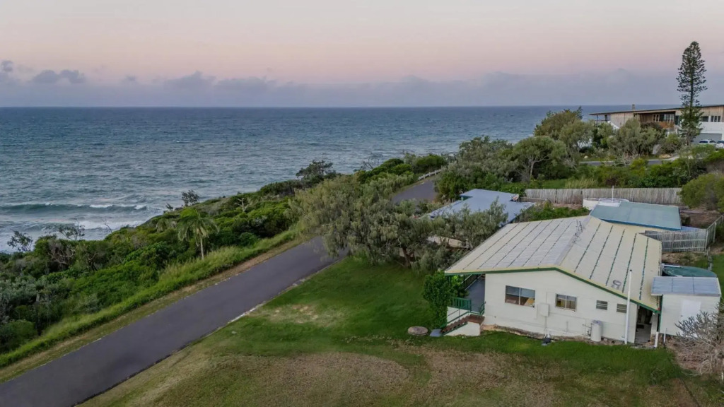Endeavour • Pet Friendly • Ocean Views • 2BR