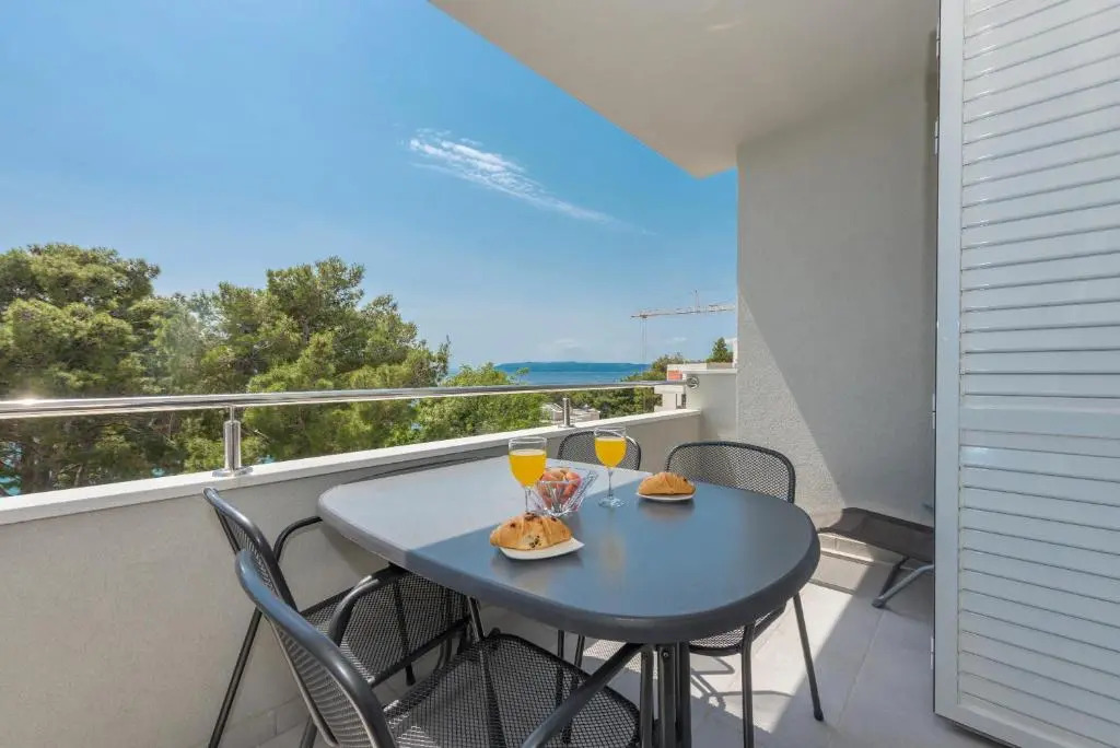 Apartments M&A