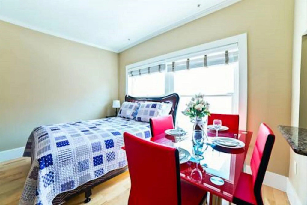 Ray W. Suites