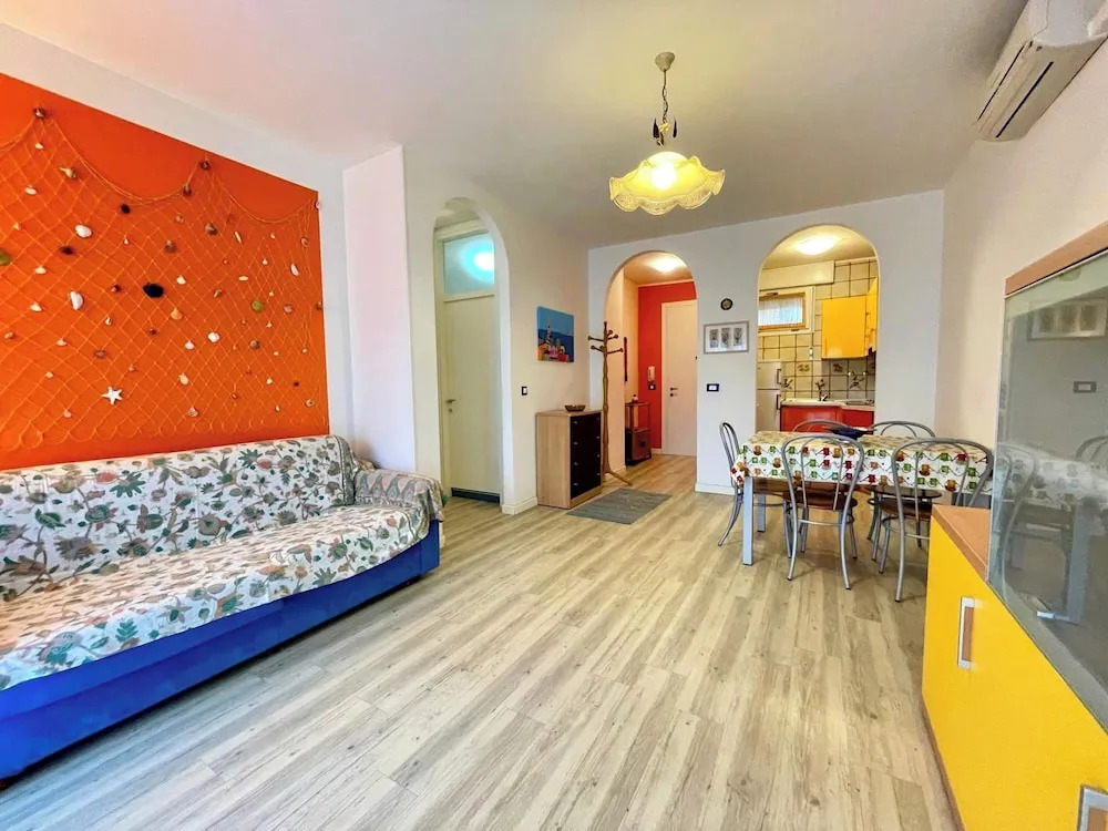 Colourful Flat With a Balcony
