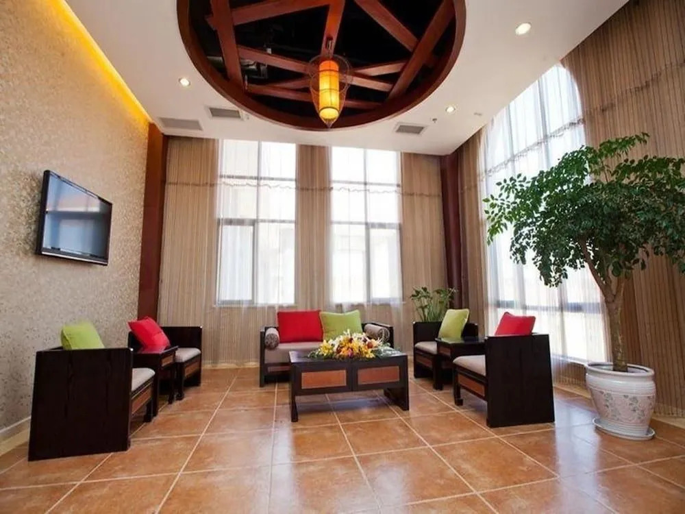 Kunming Maple Palace Hotel