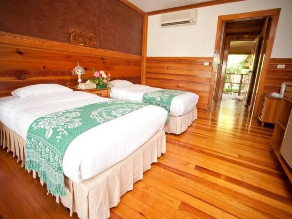 Victory Park Golf & Country Club(วิคตอรี่ พาร์ค กอล์ฟ แอนด์ คันทรี คลับ)
