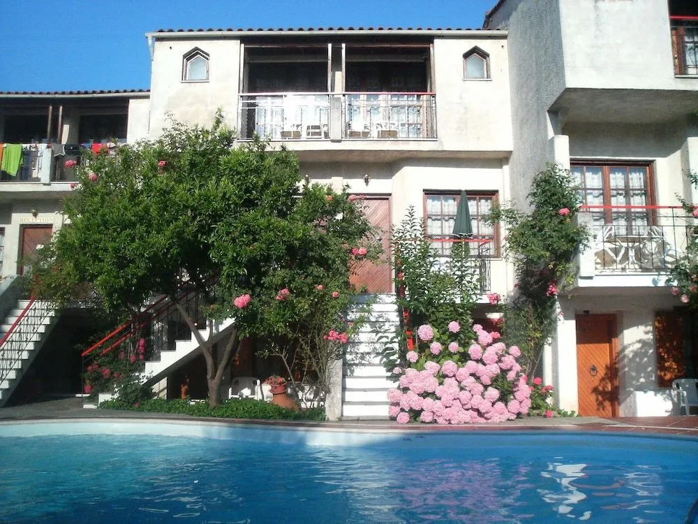 Kipos Hotel