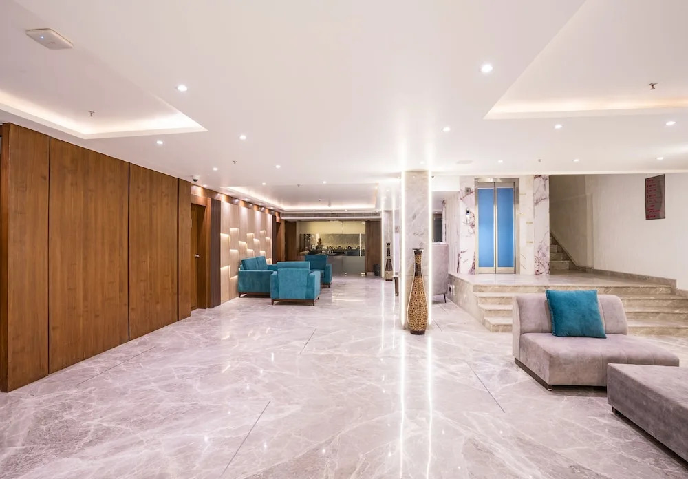 Regenta Inn Gurugram Sec-47 City Center