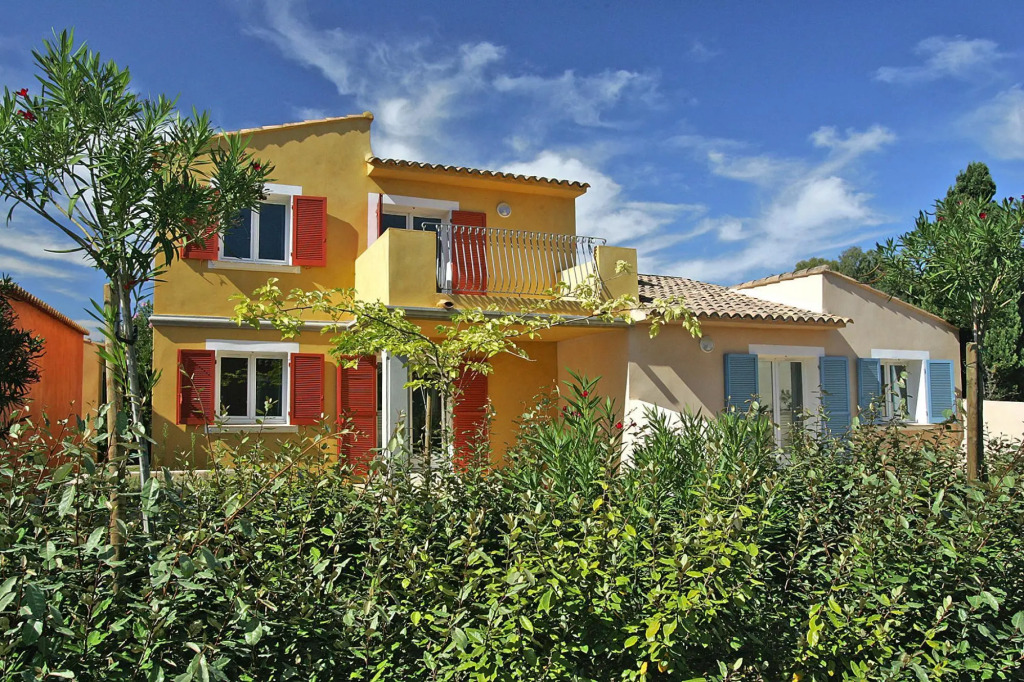 Res. Cala Bianca, Borgo-Plage, apartment near the sea