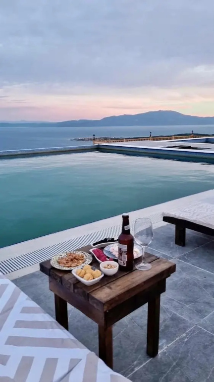 Assos Karadut Taş Otel