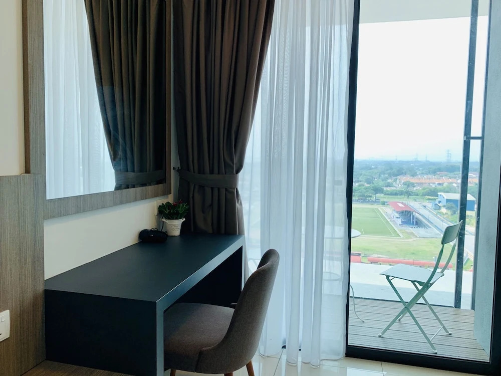 D'wharf Residence PD Waterfront Balcony View by AirPlan