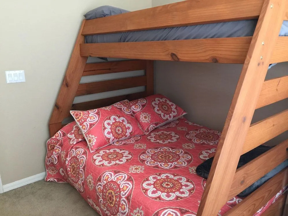 Oakwater Resort 2757