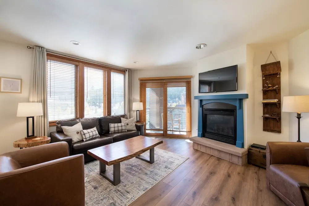 Riverside Condo with the Village and Continental View - Zephyr Mountain Lodge Premium-Rated 2416