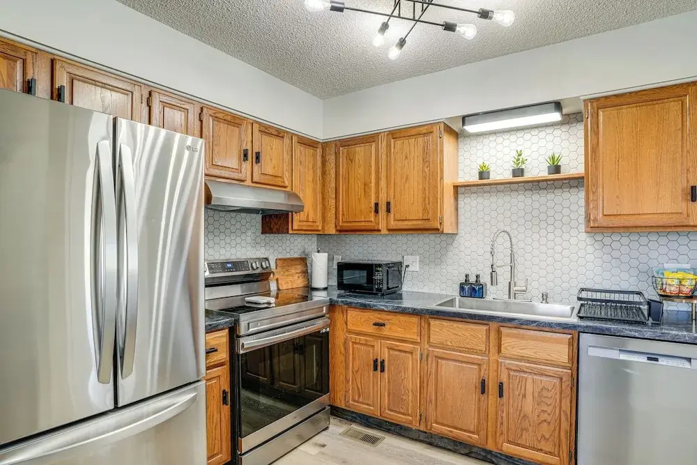 2 Mi to Jmu: Harrisonburg Home w/ Gas Grill