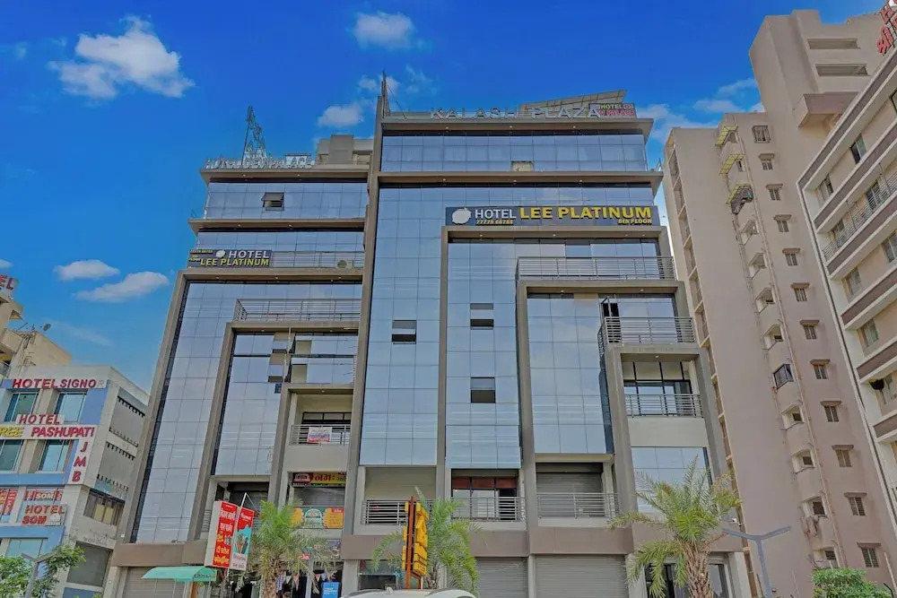 HOTEL LEE PLATINUM