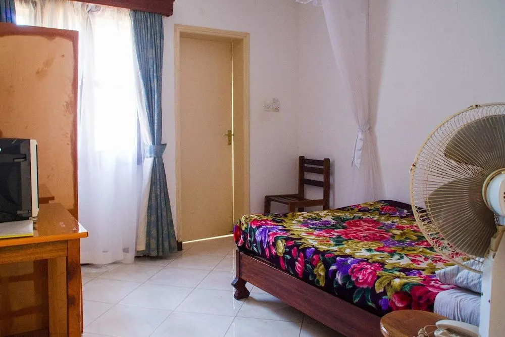 Crown Hotel Hoima